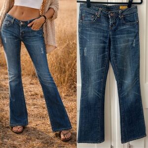 Seven7 Y2K Low Rise Classic Flare Jeans Medium Wash Sz 26